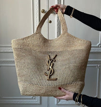 Charger l'image dans la galerie, Sac de Plage Yves Saint Laurent
