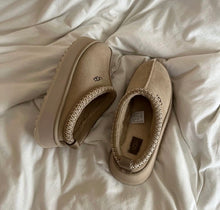 Charger l'image dans la galerie, Chaussons UGG Tazz
