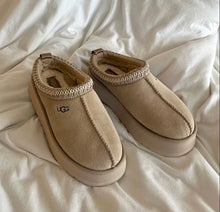 Charger l'image dans la galerie, Chaussons UGG Tazz
