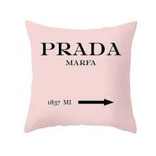 Charger l'image dans la galerie, Taie d’oreiller Prada
