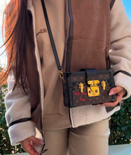 Load image into Gallery viewer, Louis Vuitton Petite Malle bag
