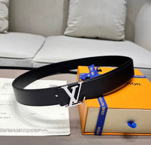 Charger l'image dans la galerie, Ceinture Louis Vuitton
