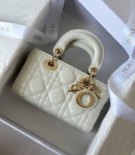 Load image into Gallery viewer, Sac Dior Lady D-Joy Micro
