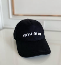 Charger l'image dans la galerie, Casquette Miu Miu
