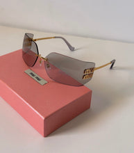 Charger l'image dans la galerie, Lunettes de soleil Miu Miu

