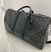 Charger l'image dans la galerie, Sac de voyage Louis Vuitton 60 cm
