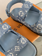 Charger l'image dans la galerie, Sandales Louis Vuitton

