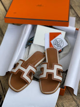 Charger l'image dans la galerie, Mules Hermès Oran Denim
