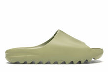 Charger l'image dans la galerie, Yeezy Slide Resin
