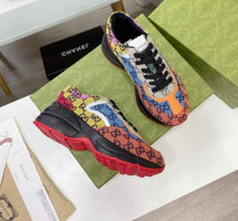 Load image into Gallery viewer, Gucci sneakers
