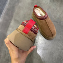 Charger l'image dans la galerie, Chaussons UGG Tazz
