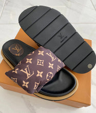 Charger l'image dans la galerie, Claquettes Louis Vuitton
