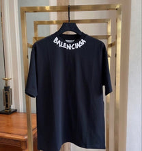 Charger l'image dans la galerie, T shirt Balenciaga
