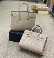 Charger l'image dans la galerie, Sac de Jour Yves Saint Laurent

