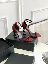 Charger l'image dans la galerie, Talons Yves Saint Laurent
