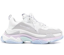 Load image into Gallery viewer, Balenciaga Triple S
