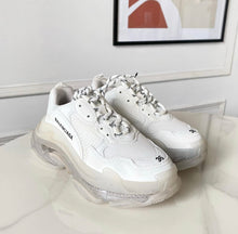Load image into Gallery viewer, Balenciaga Triple S
