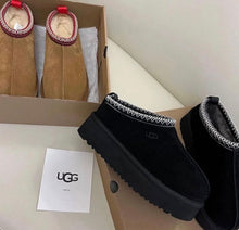 Charger l'image dans la galerie, Chaussons UGG Tazz
