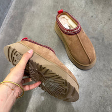Charger l'image dans la galerie, Chaussons UGG Tazz
