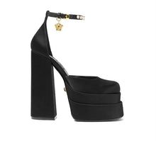 Charger l'image dans la galerie, Talons Versace
