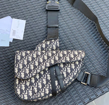 Load image into Gallery viewer, Saddle Dior
