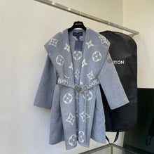 Charger l'image dans la galerie, Veste Louis Vuitton
