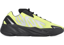 Charger l'image dans la galerie, Yeezy Boost 700
