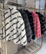 Charger l'image dans la galerie, Veste Balenciaga
