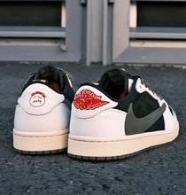 Load image into Gallery viewer, Jordan 1 Low Travis Scott
