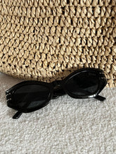 Charger l'image dans la galerie, Lunettes de soleil Dior
