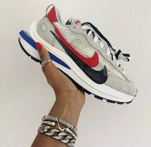 Load image into Gallery viewer, Nike Sacai Vaporwaffle
