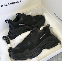 Load image into Gallery viewer, Balenciaga Triple S
