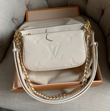 Load image into Gallery viewer, Louis Vuitton Multi Pouch
