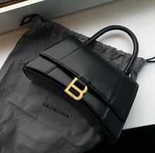 Charger l'image dans la galerie, Sac Balenciaga « Hourglass »
