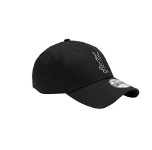 Charger l'image dans la galerie, Casquette Yves Saint Laurent
