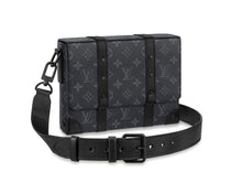 Charger l'image dans la galerie, Sac Messenger Louis Vuitton
