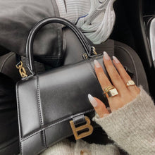Charger l'image dans la galerie, Sac Balenciaga « Hourglass »
