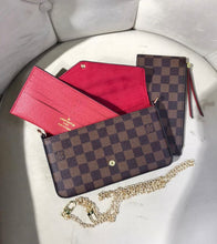 Load image into Gallery viewer, Louis Vuitton Félicie clutch
