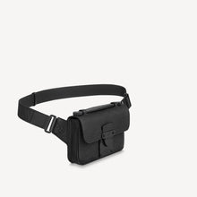 Load image into Gallery viewer, Louis Vuitton belt bag
