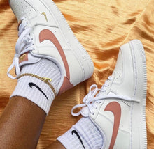 Load image into Gallery viewer, Air Force 1 Low '07
