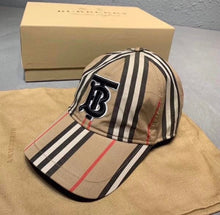 Charger l'image dans la galerie, Casquette Burberry
