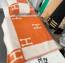 Load image into Gallery viewer, Hermès blanket
