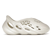 Charger l'image dans la galerie, Yeezy Foam RNNR
