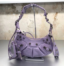 Charger l'image dans la galerie, Sac Balenciaga « Cagole »
