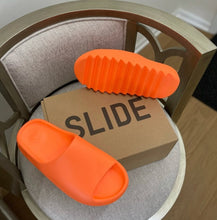 Load image into Gallery viewer, Yeezy Slide Orange
