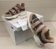Load image into Gallery viewer, Dior D-wander sneakers
