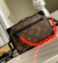Charger l'image dans la galerie, Sacoche Louis Vuitton
