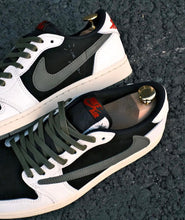 Load image into Gallery viewer, Jordan 1 Low Travis Scott
