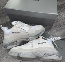 Load image into Gallery viewer, Balenciaga Triple S
