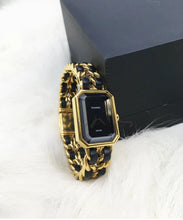 Charger l'image dans la galerie, Montre Chanel
